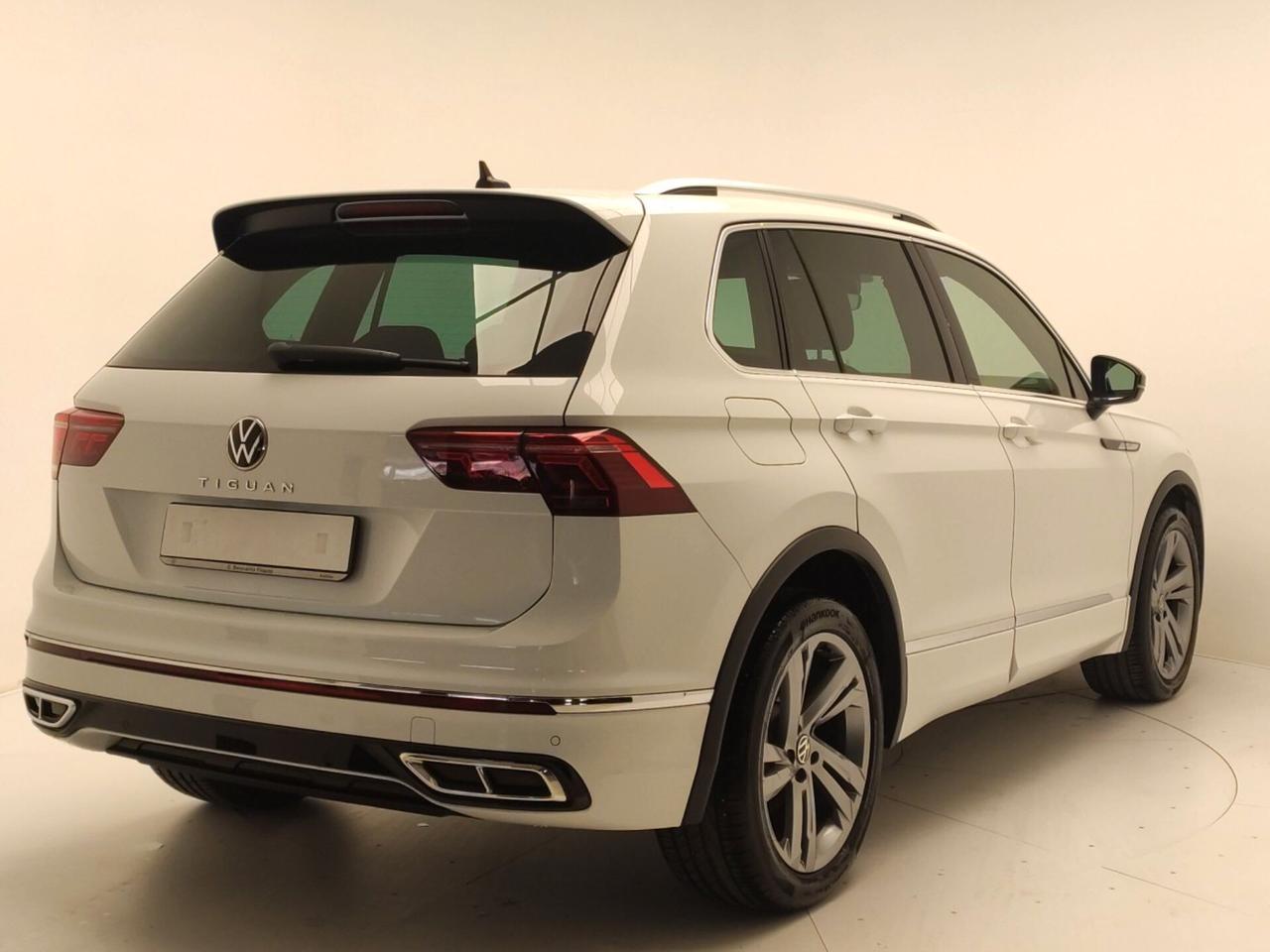 Volkswagen Tiguan 2.0 TDI 150 CV SCR DSG R-Line