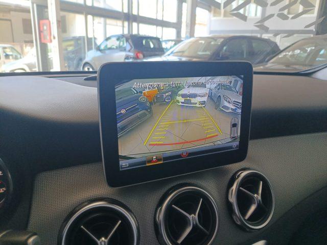 MERCEDES-BENZ GLA 200 d Automatic Premium