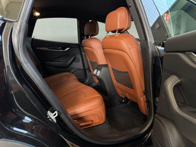 MASERATI Levante V6 Diesel 275 CV AWD Gransport CERCHI 21"