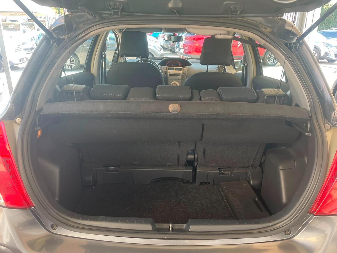 Toyota Yaris 1.4 D-4D DPF 5 porte Sol