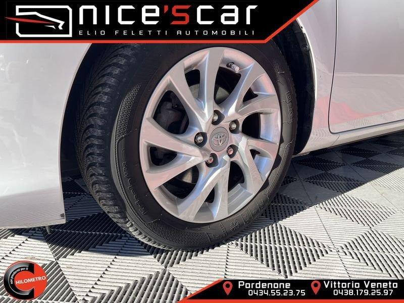 Toyota Auris Touring Sports 1.8 Hybrid Active