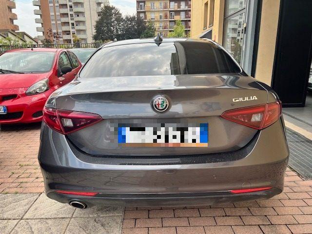 ALFA ROMEO Giulia 2.2 Turbodiesel 160 CV AT8 Business