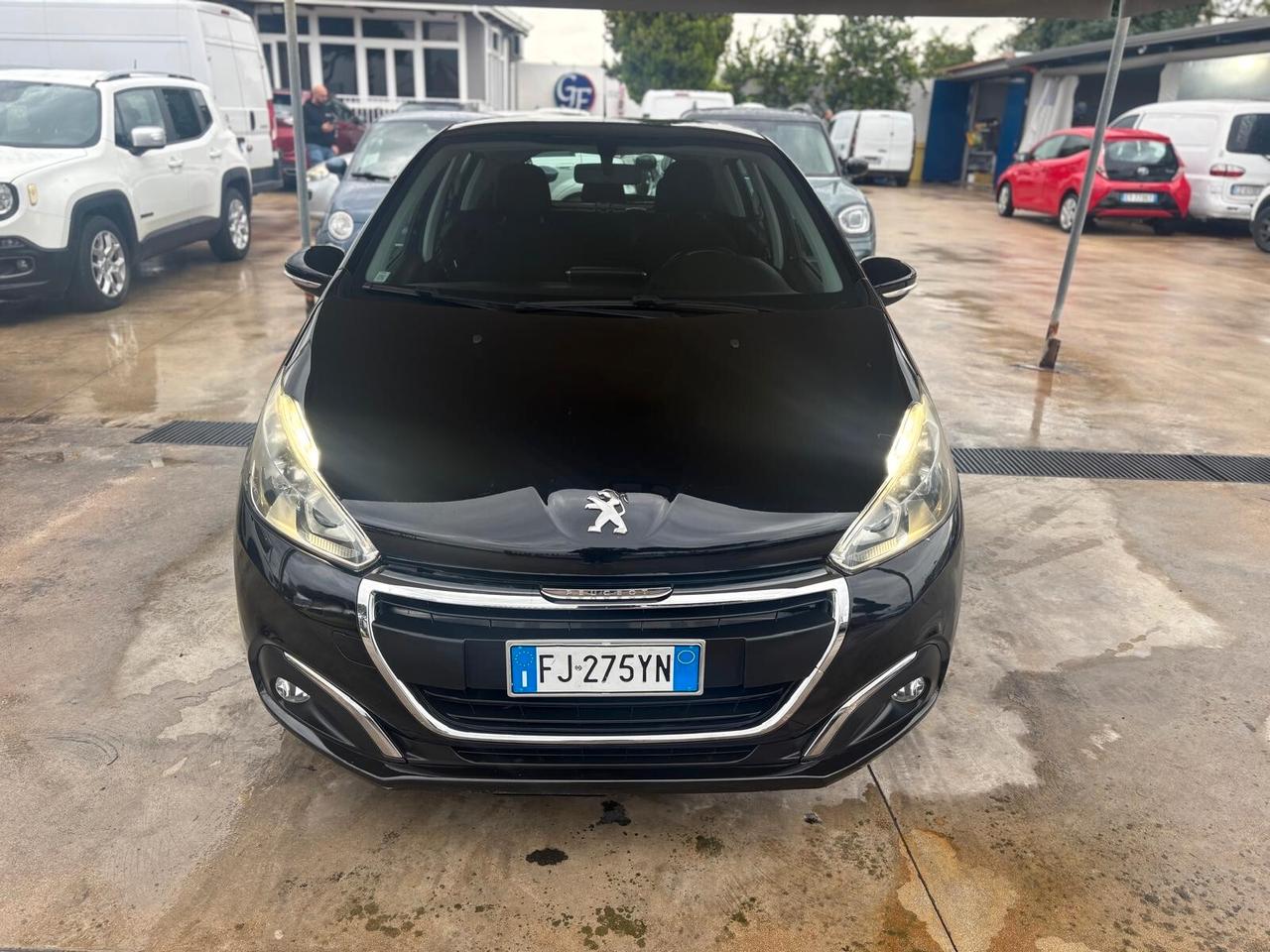 Peugeot 208 BlueHDi 75 5 porte Allure