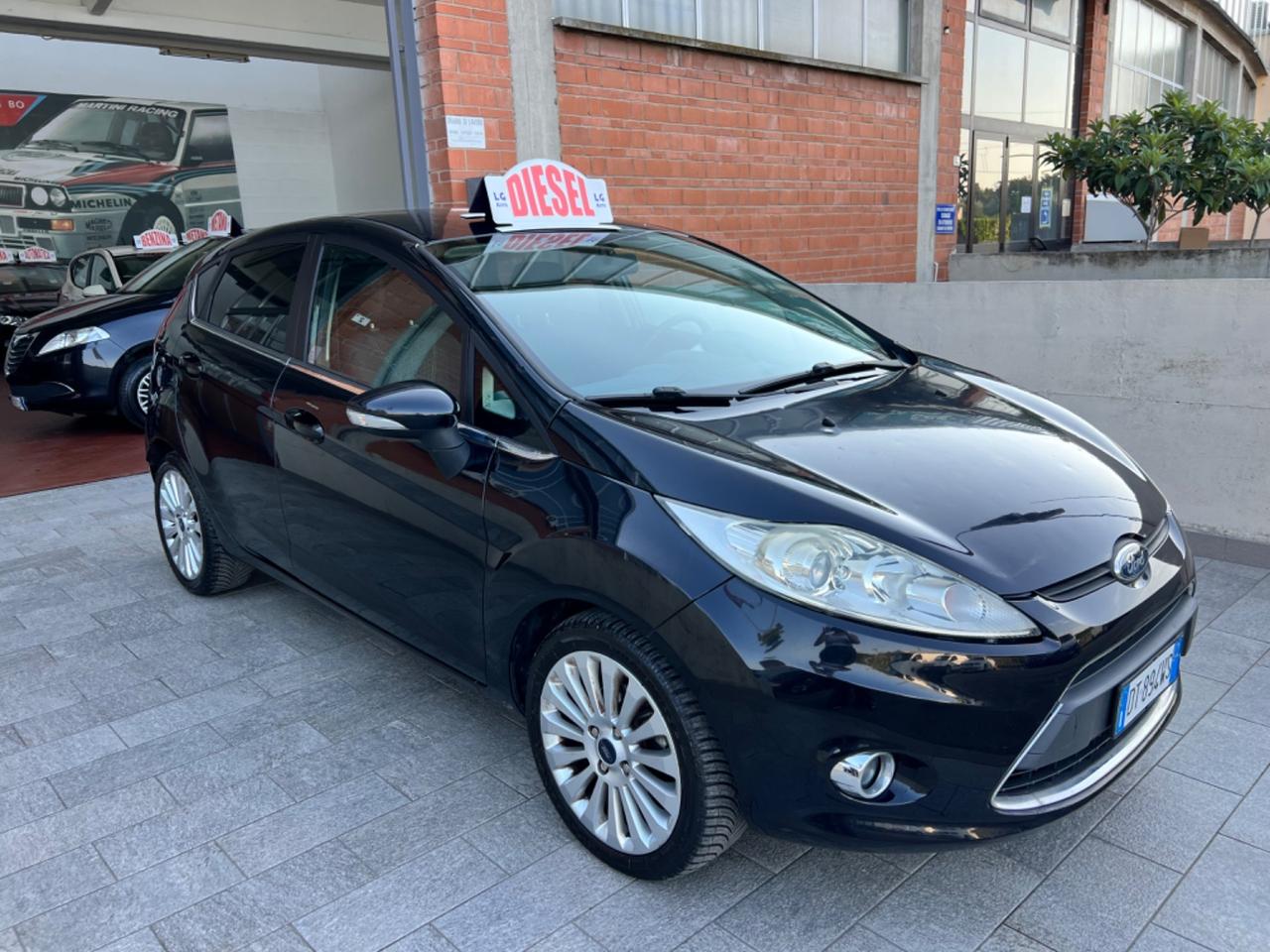 Ford Fiesta 1.4 TDCi 68CV 5 porte Titanium