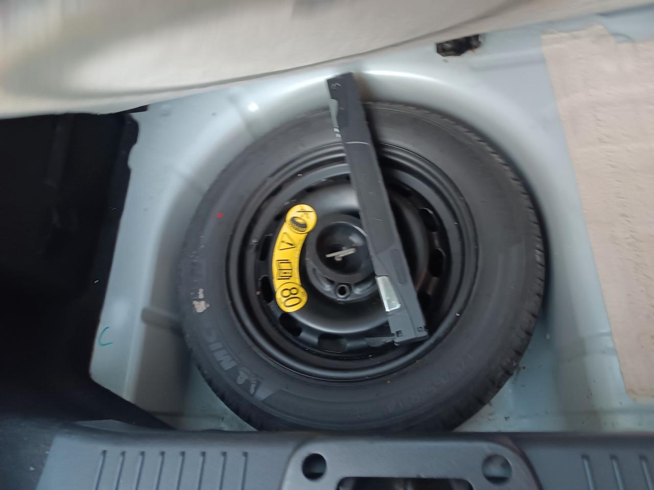 Lancia Ypsilon 1.2 69 CV 5 porte GOLD BI COLOR