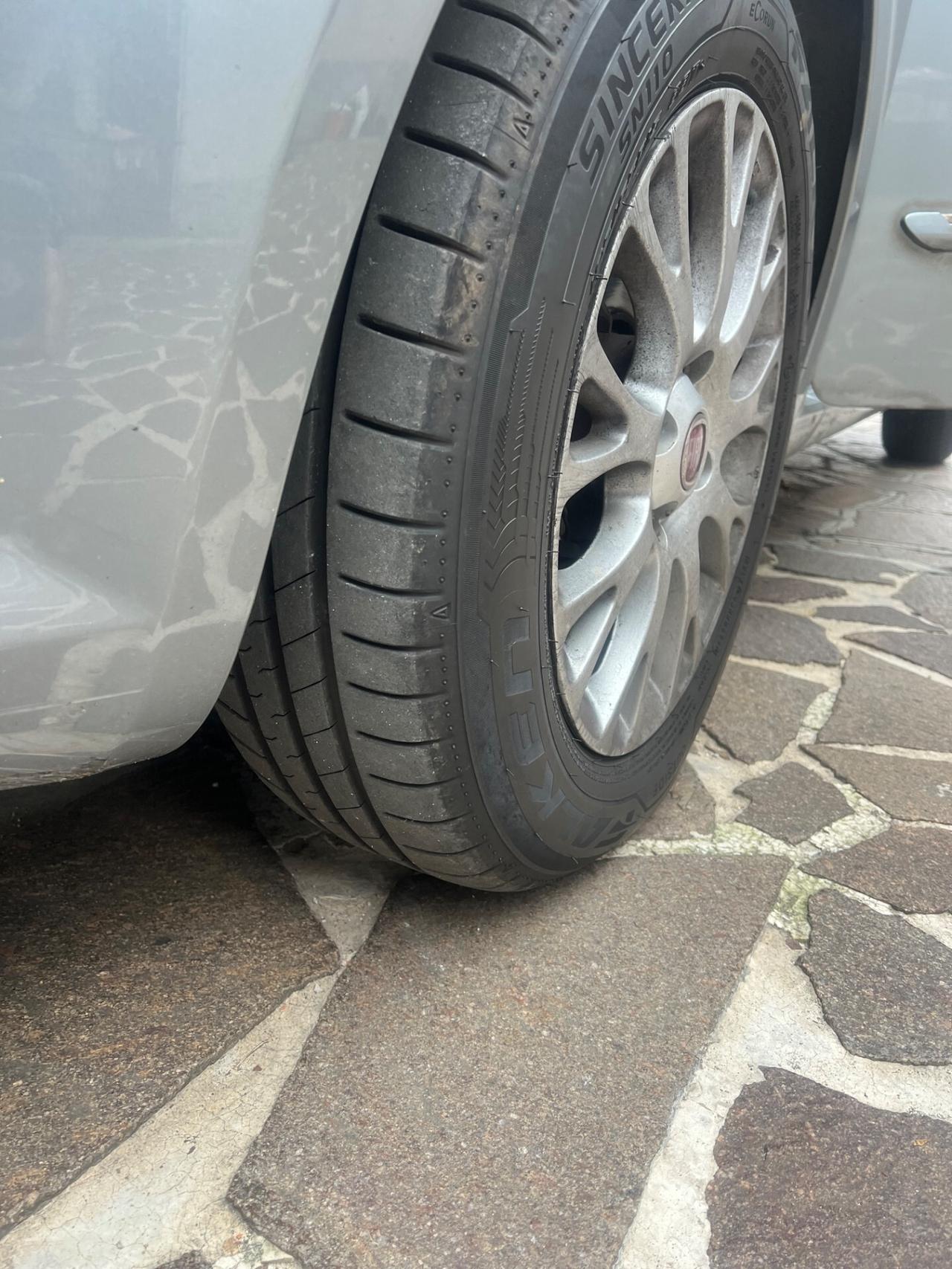 Fiat Grande Punto 1.3 MJT 75 CV 5 porte Evo