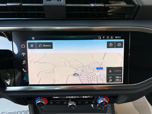 AUDI Q3 35 2.0 TDI S tronic Business Advanced COCKPIT