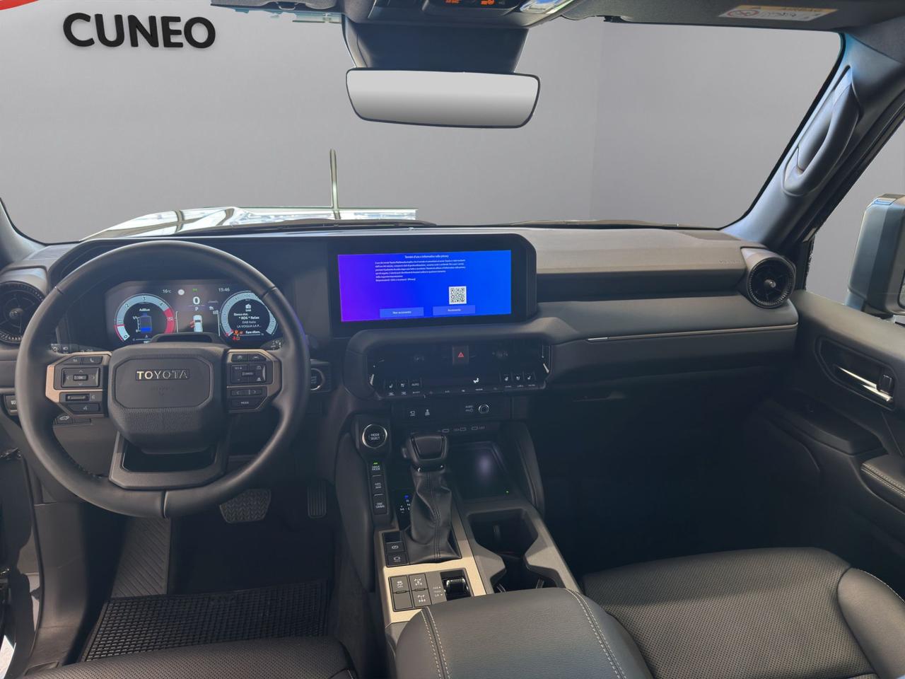 Toyota Land Cruiser 2.8 d-4d Adventure awd auto