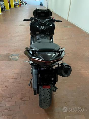T max 560