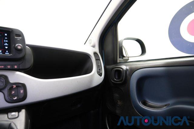 FIAT Panda CROSS 4x4 0.9 TWINAIR TURBO S&S NEOPATENTATI