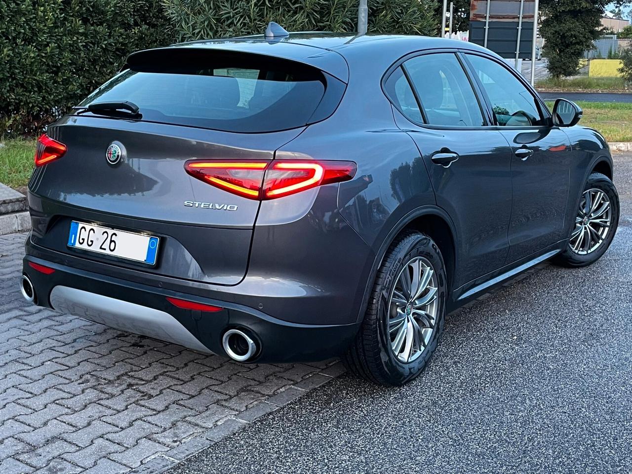 Alfa Romeo Stelvio 2.2 TD 190 CV AT8 Business 18 Ruotino