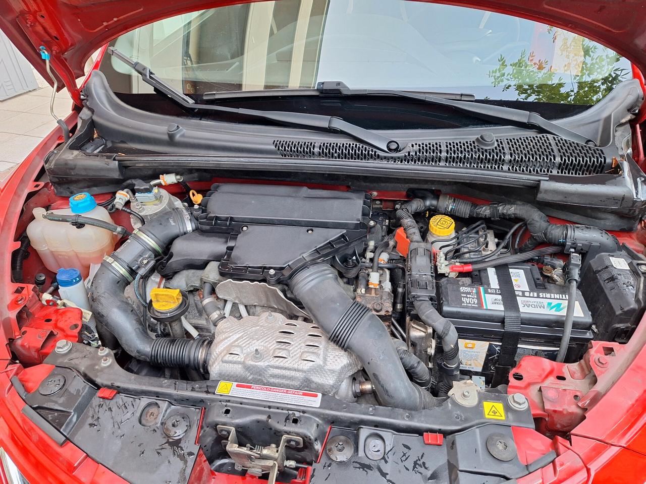 Lancia Ypsilon 1.3 MJT 16V 95 CV 5 porte S&S . Motore da revisione