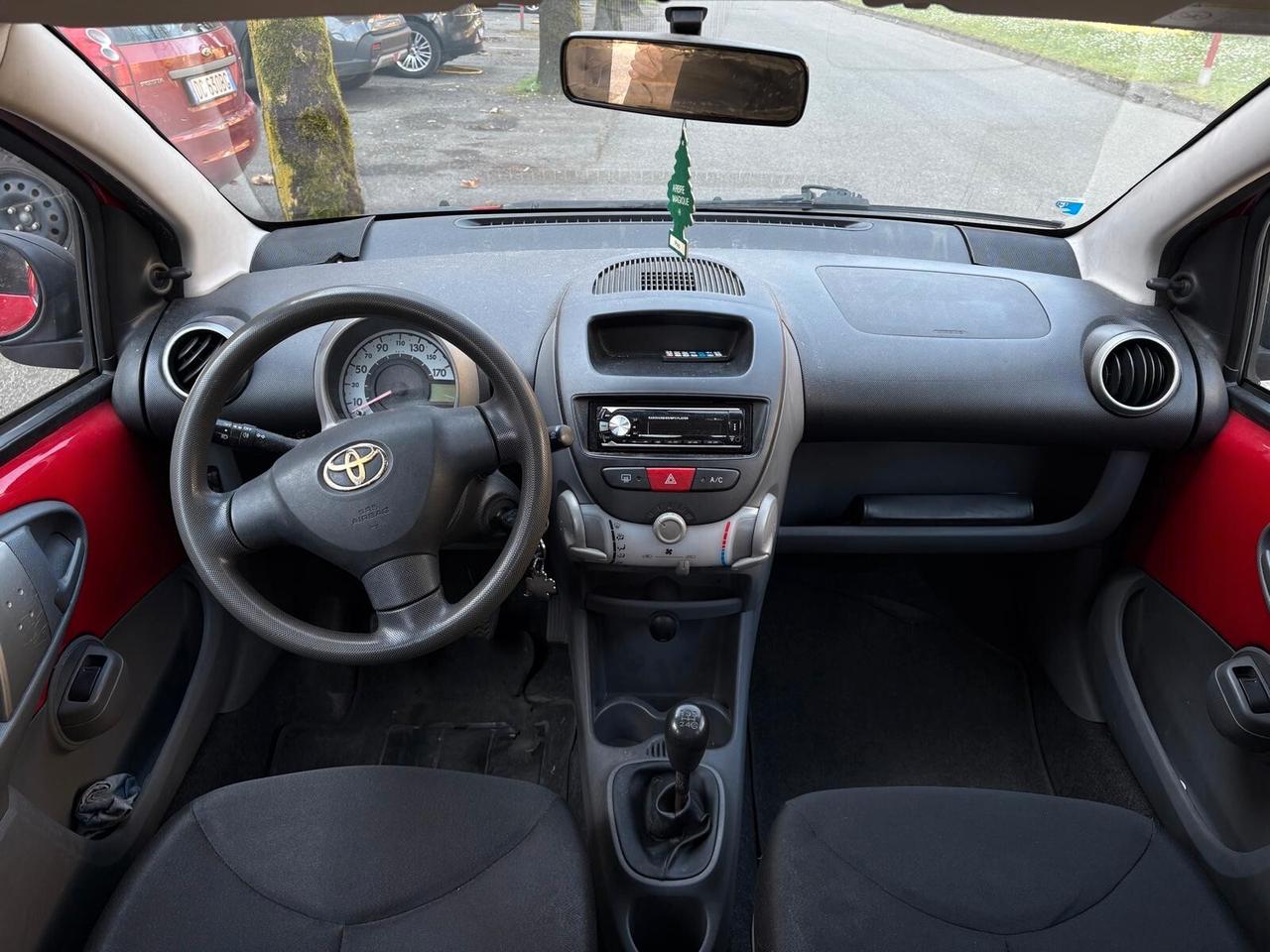 Toyota Aygo 1.0 12V VVT-i 5 porte benzina