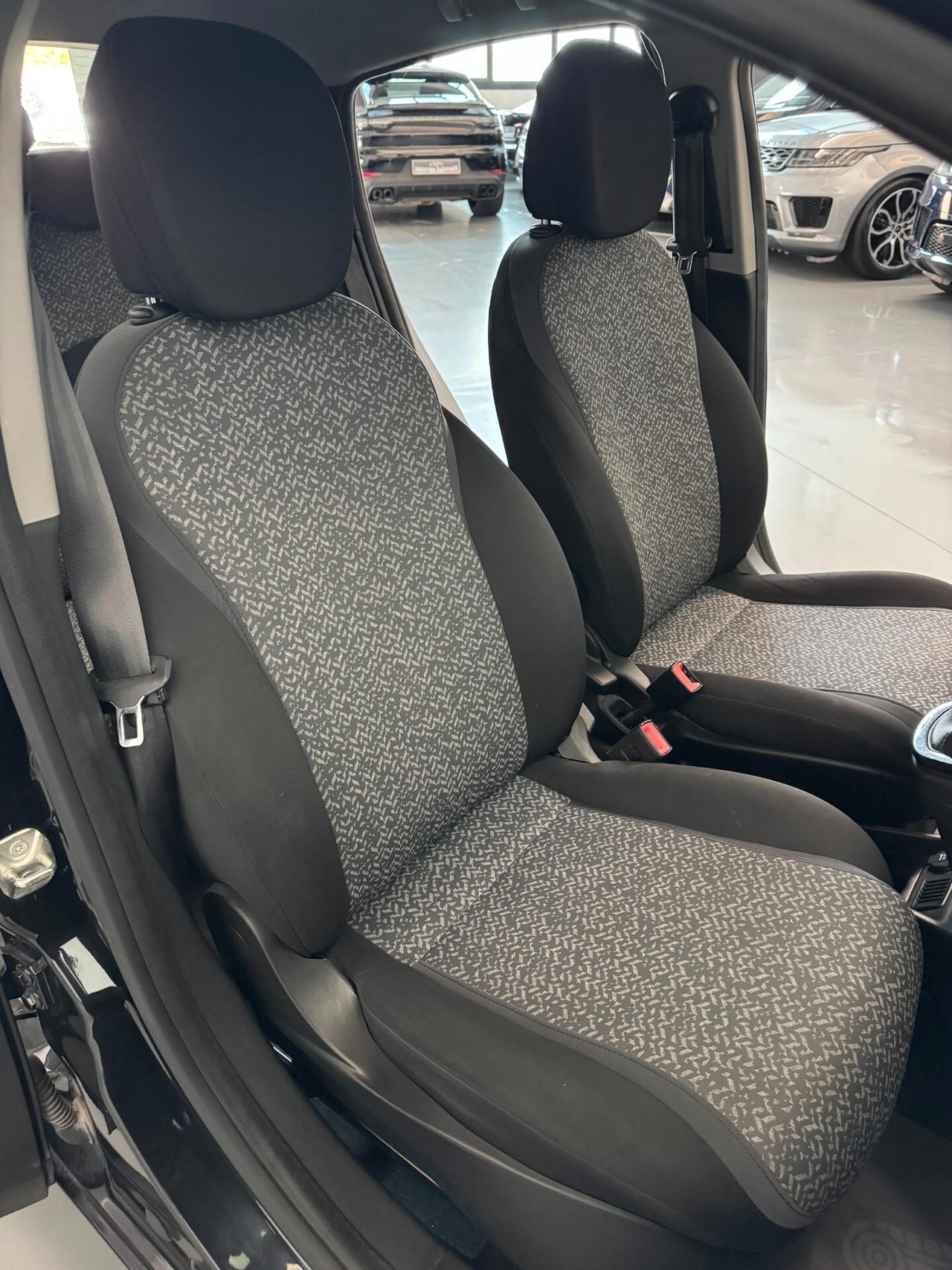Lancia Ypsilon Hybrid 5p 1.0cc 70cv Bluetooth+Clima OK Neopatentati