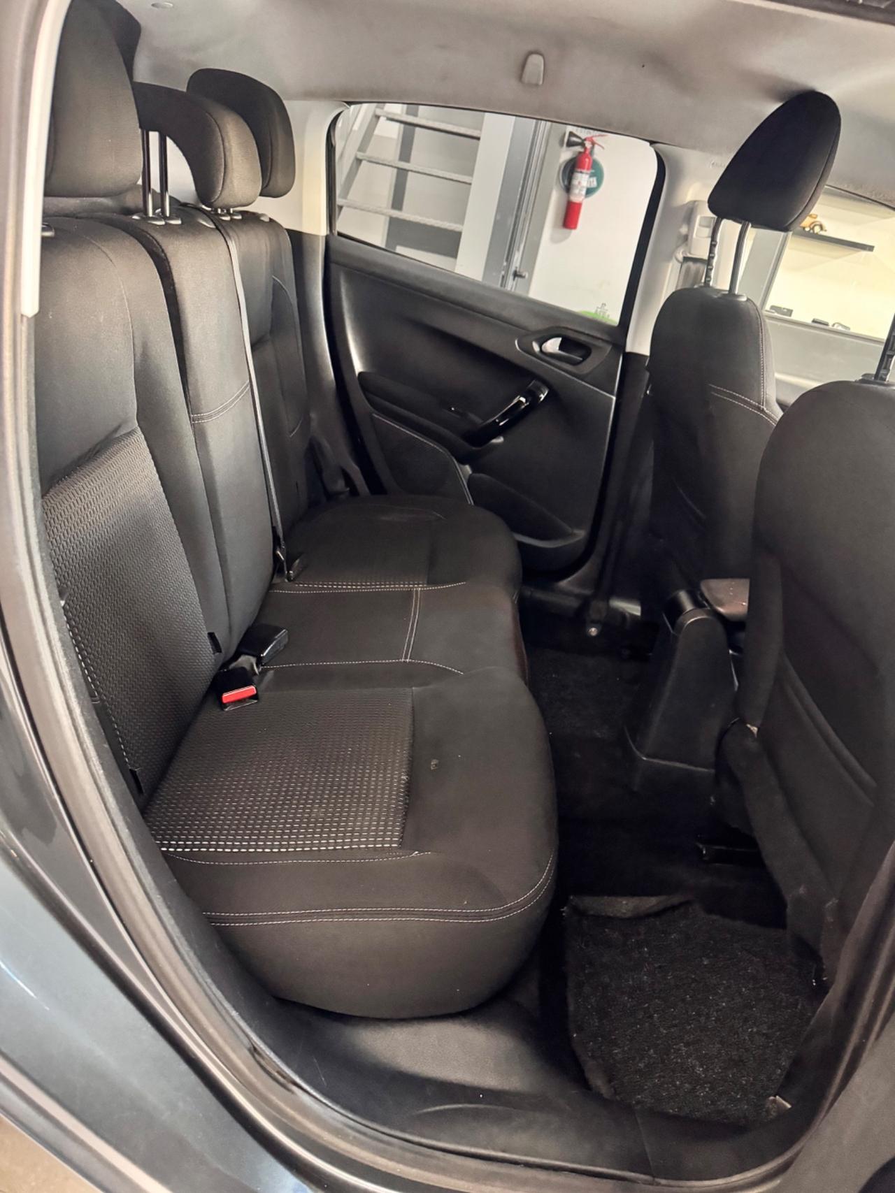 Peugeot 208 1.6 HDi 75 Cv 5 Porte Allure - 2017