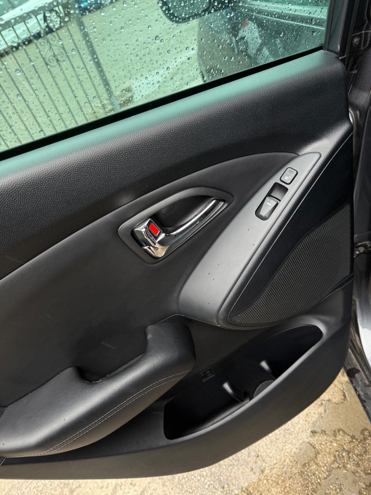 Hyundai iX35 2.0 CRDi 184CV 4WD 4x4 Automatic 2012