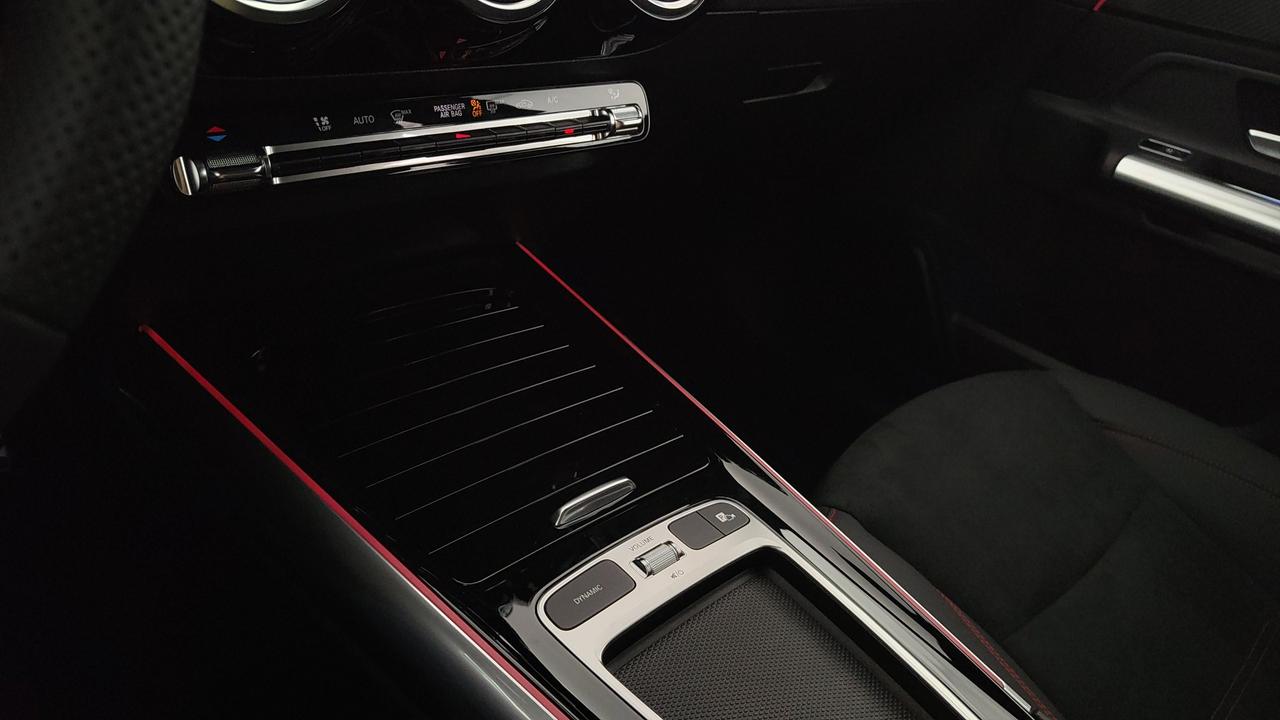 Mercedes-Benz GLA 200 d automatic