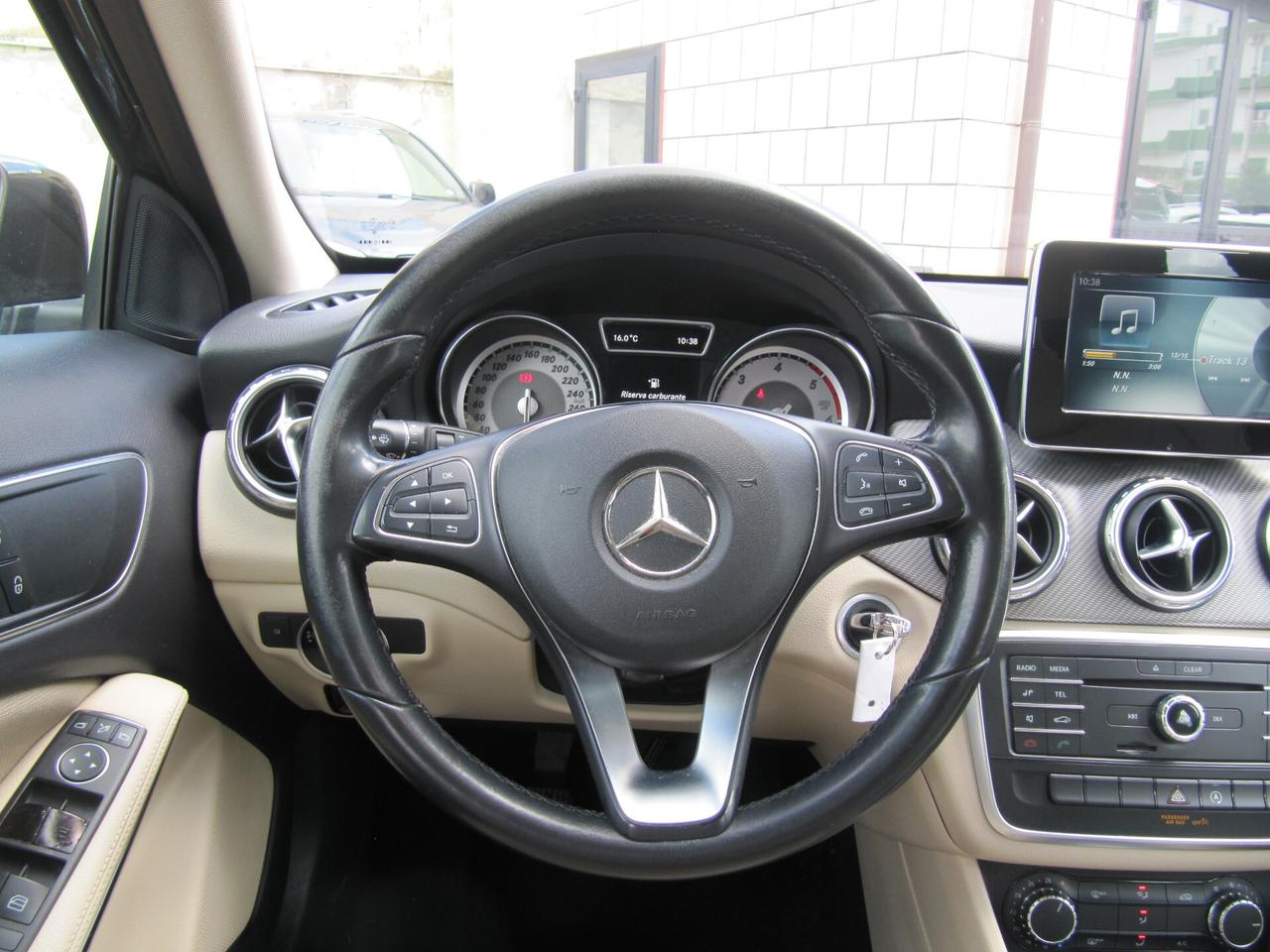 Mercedes-benz GLA 180 d Executive