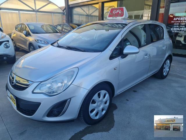 OPEL Corsa 1.2 BENZINA/GPL-NEOPATENTATI