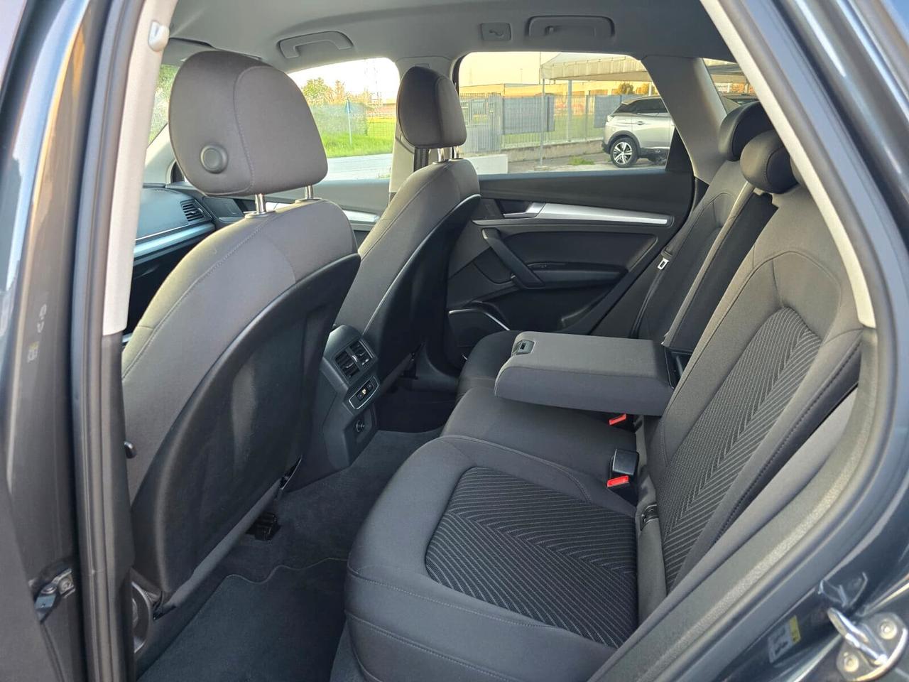 Audi Q5 35 TDI S tronic Business