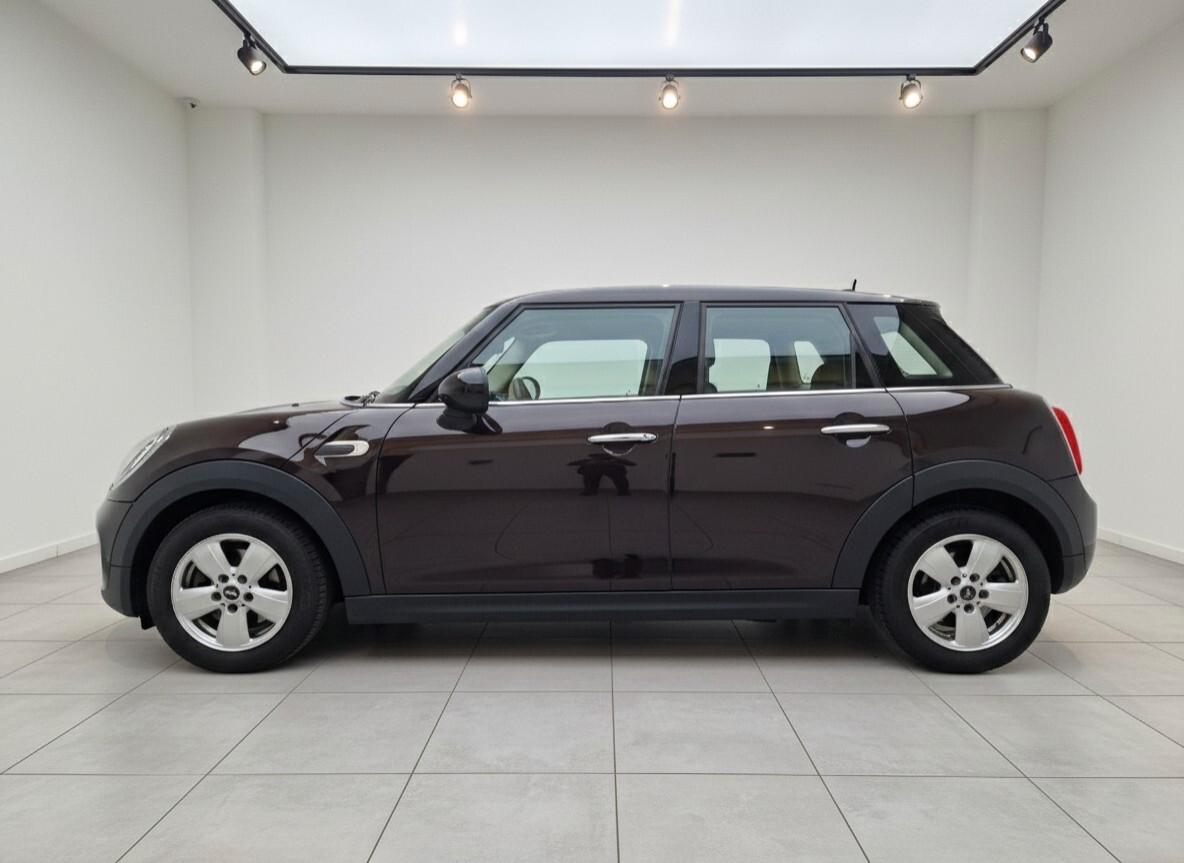Mini 1.5 Cooper D Business XL 5 porte