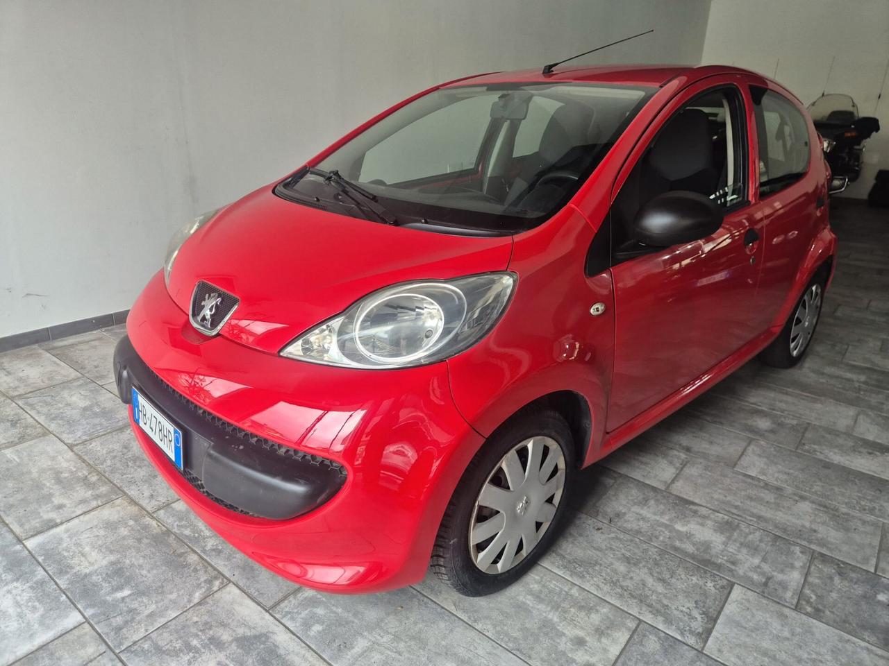 Peugeot 107 1.0 68CV 5p. Urban Move