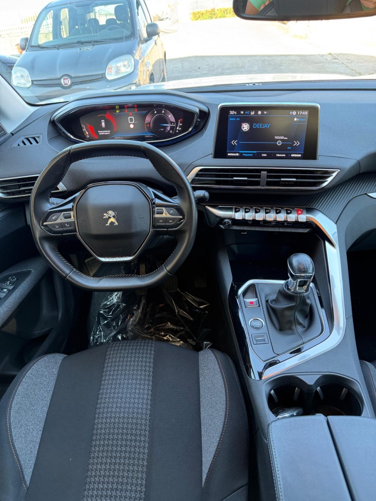 Peugeot 3008 1.5 BlueHDi 130 EAT8 Active Pack 2022