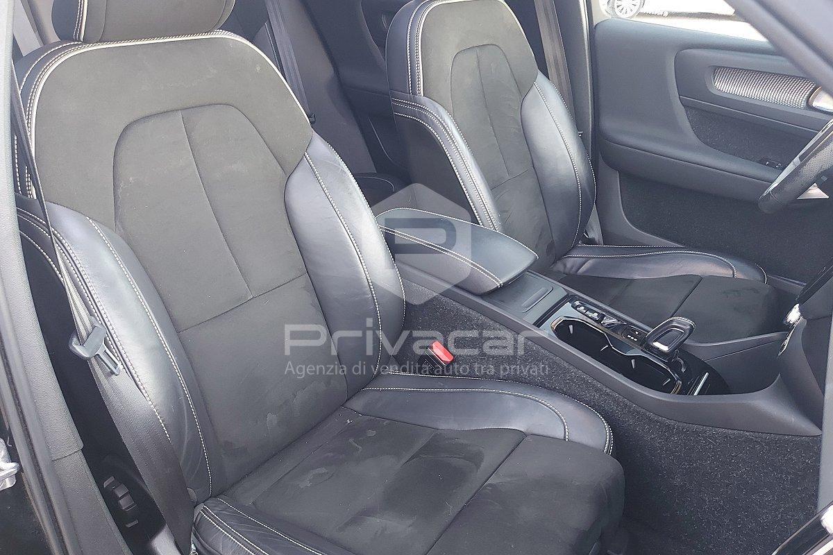 VOLVO XC40 B4 AWD Geartronic R-design