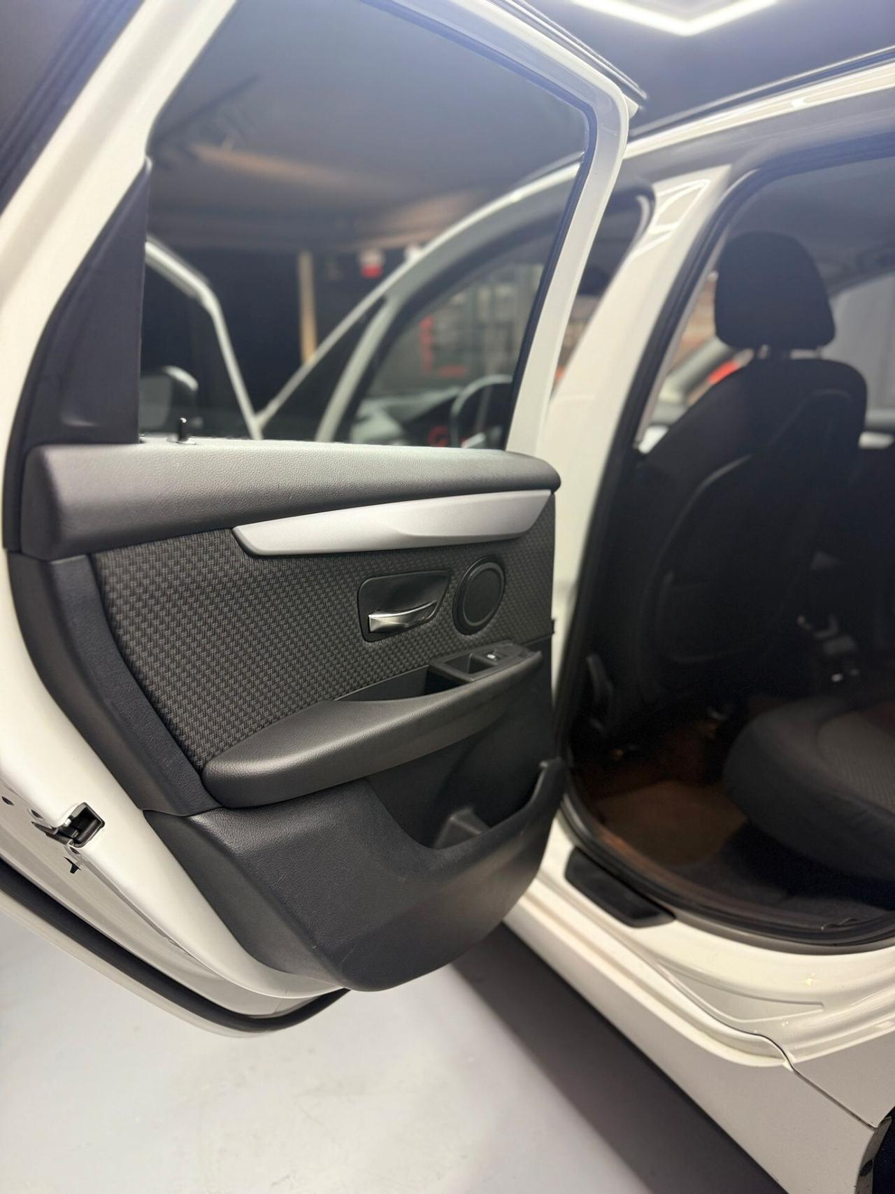 Bmw 216 216d Active Tourer Sport