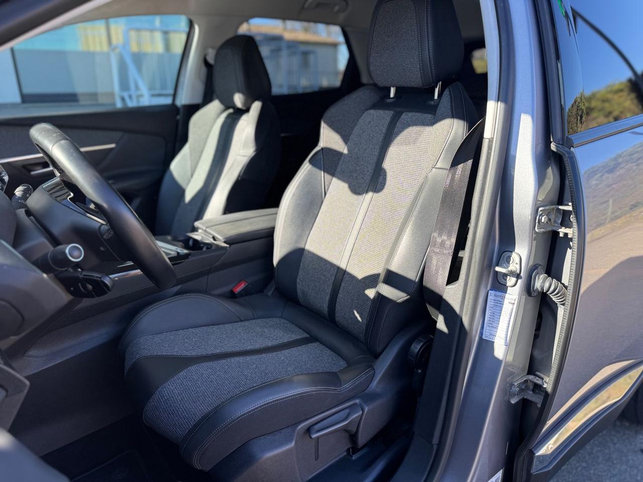 Peugeot 3008 Allure 1.2 PureTech 130 #9378