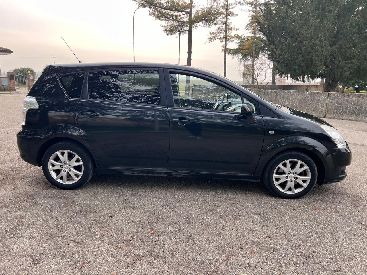 Toyota Corolla 2.2 136 cv