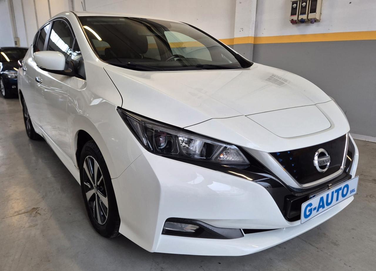 Nissan Leaf 40 kwh Solo 28.000 km