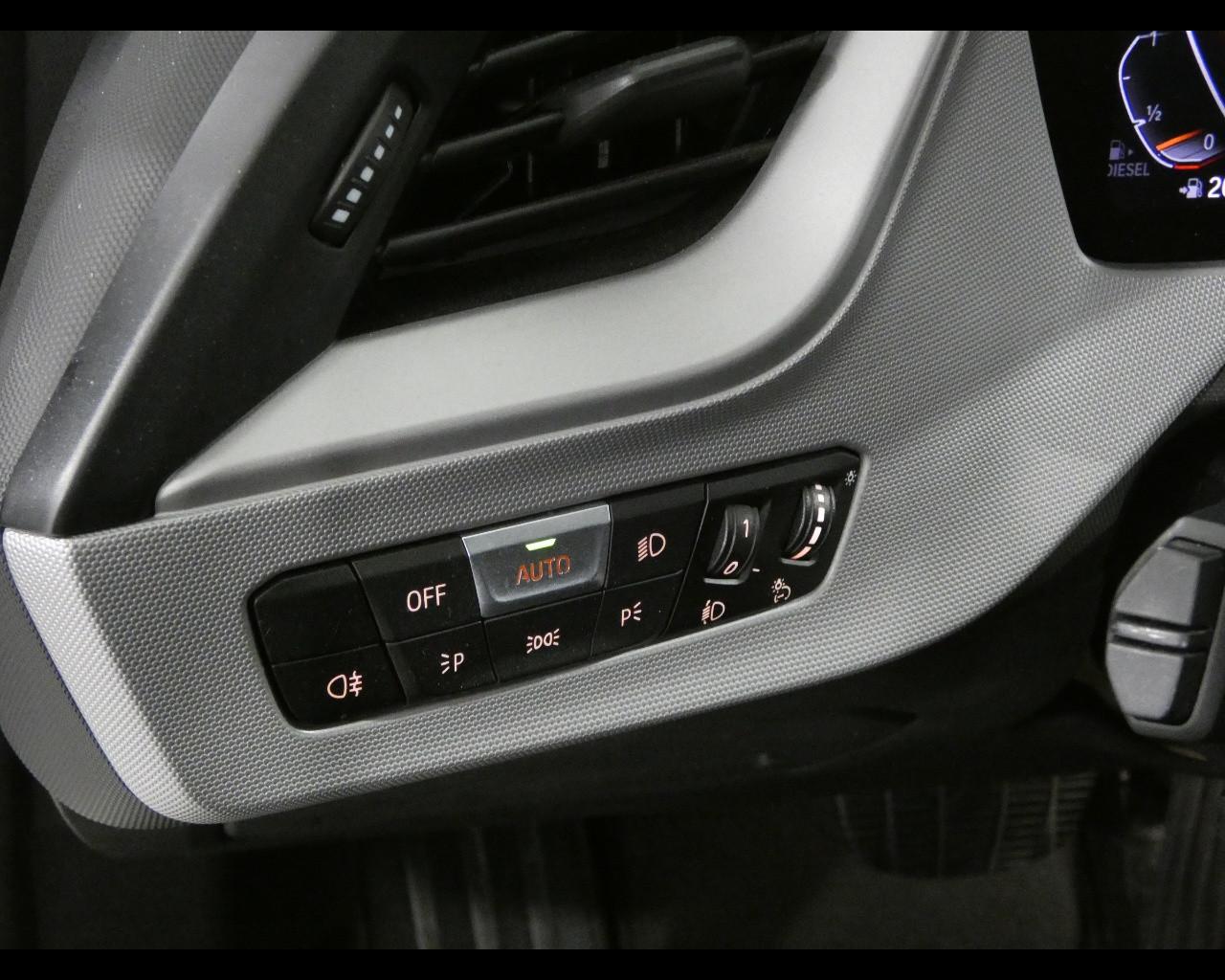 BMW Serie 1 (F40) - 116d 5p. Business Advantage