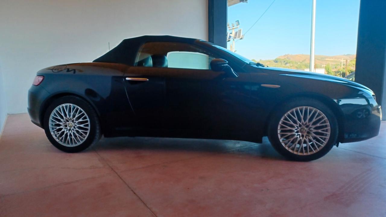Alfa Romeo Spider 2.2 JTS Exclusive