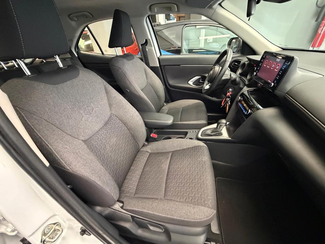 Toyota Yaris Cross 1.5 Hybrid 5p. E-CVT Trend da 220 al mese