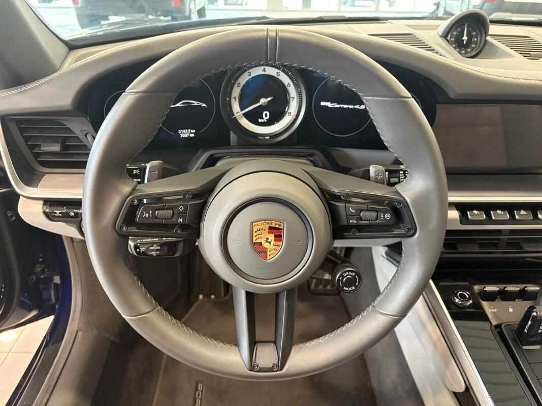 Porsche 911 Coupé 3.0 Carrera 4S auto