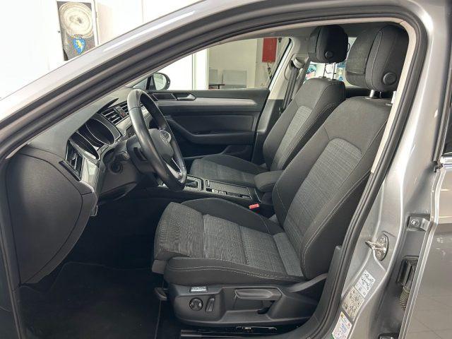 VOLKSWAGEN Passat Variant 2.0 TDI SCR EVO DSG Business