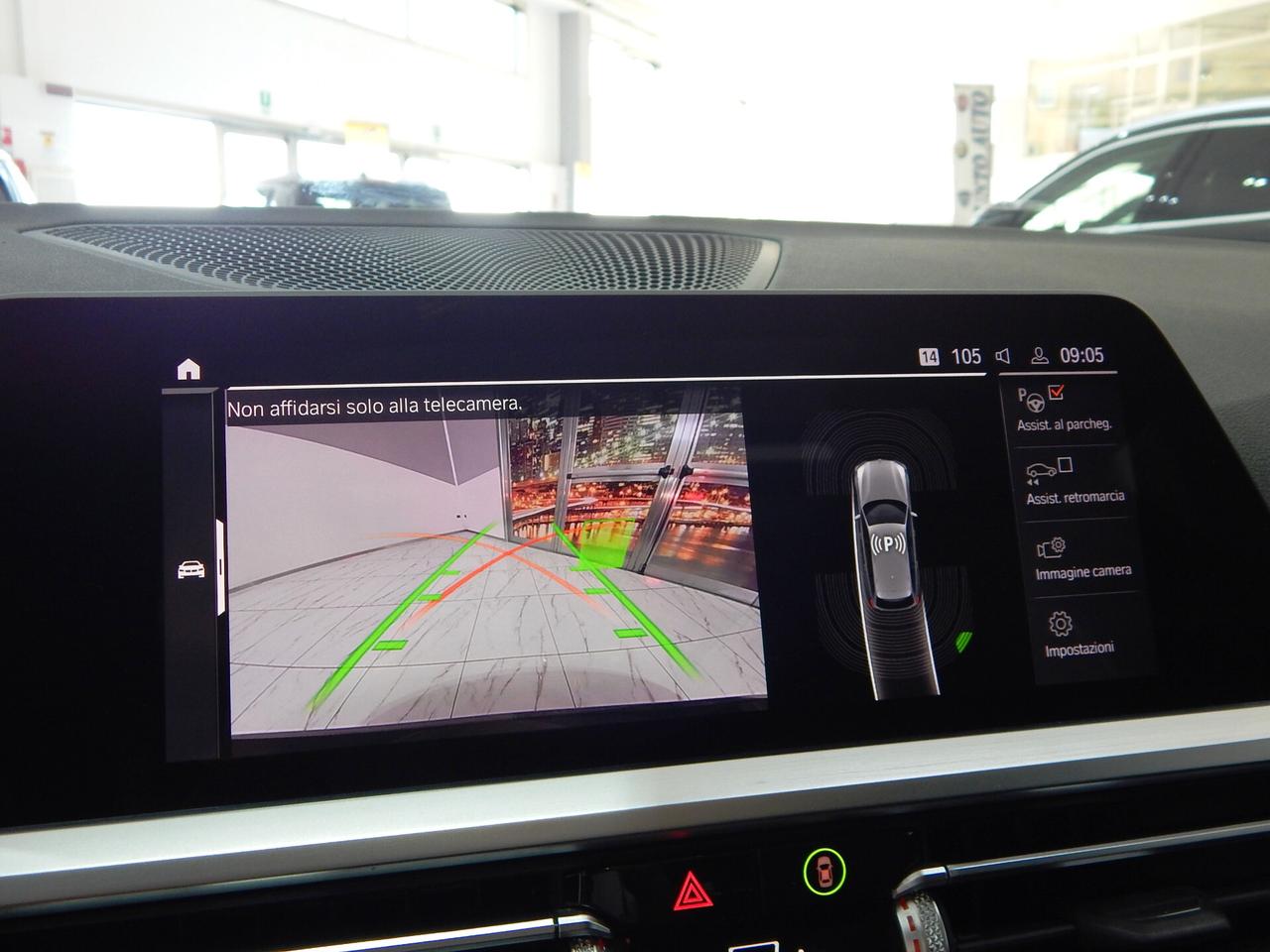 BMW 320 d Touring MSport Aut. TETTO-NAVI-PELLE-RADAR-LED