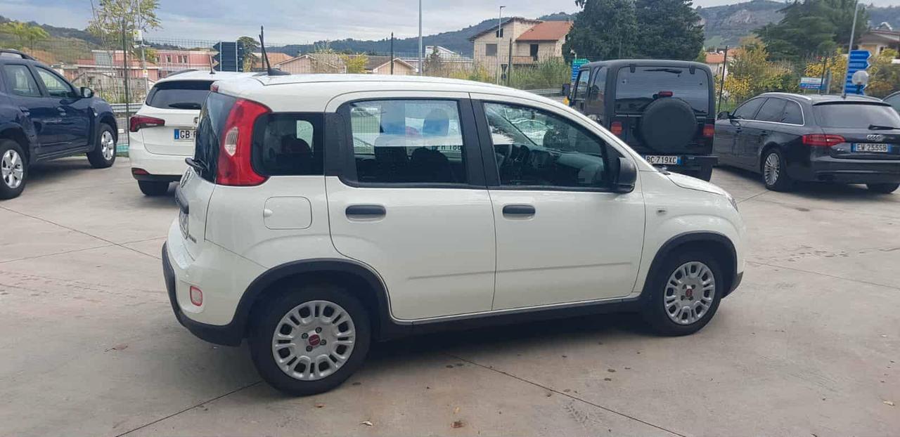 Fiat Panda 1.0 Hybrid 70cv