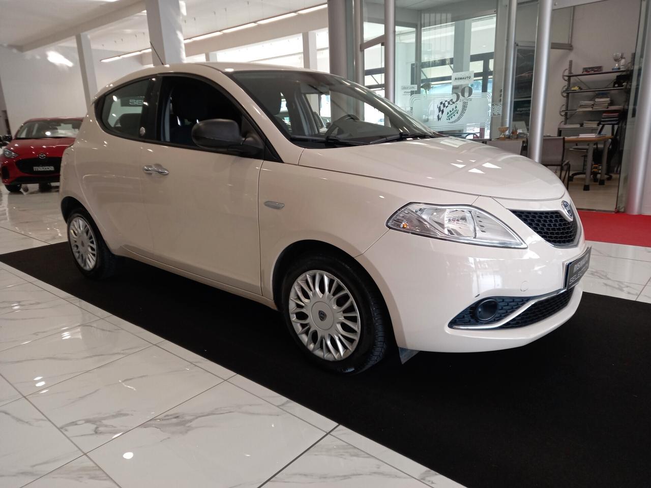 Lancia Ypsilon 1.2 69 CV 5 porte GPL Ecochic Platinum