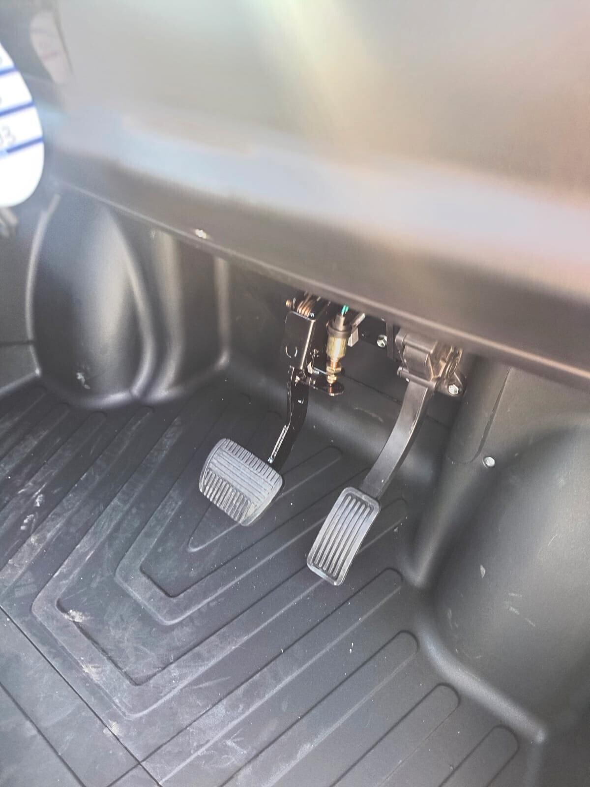 FREEDOM EVO anziani o disabili SENZA PATENTE MINICAR