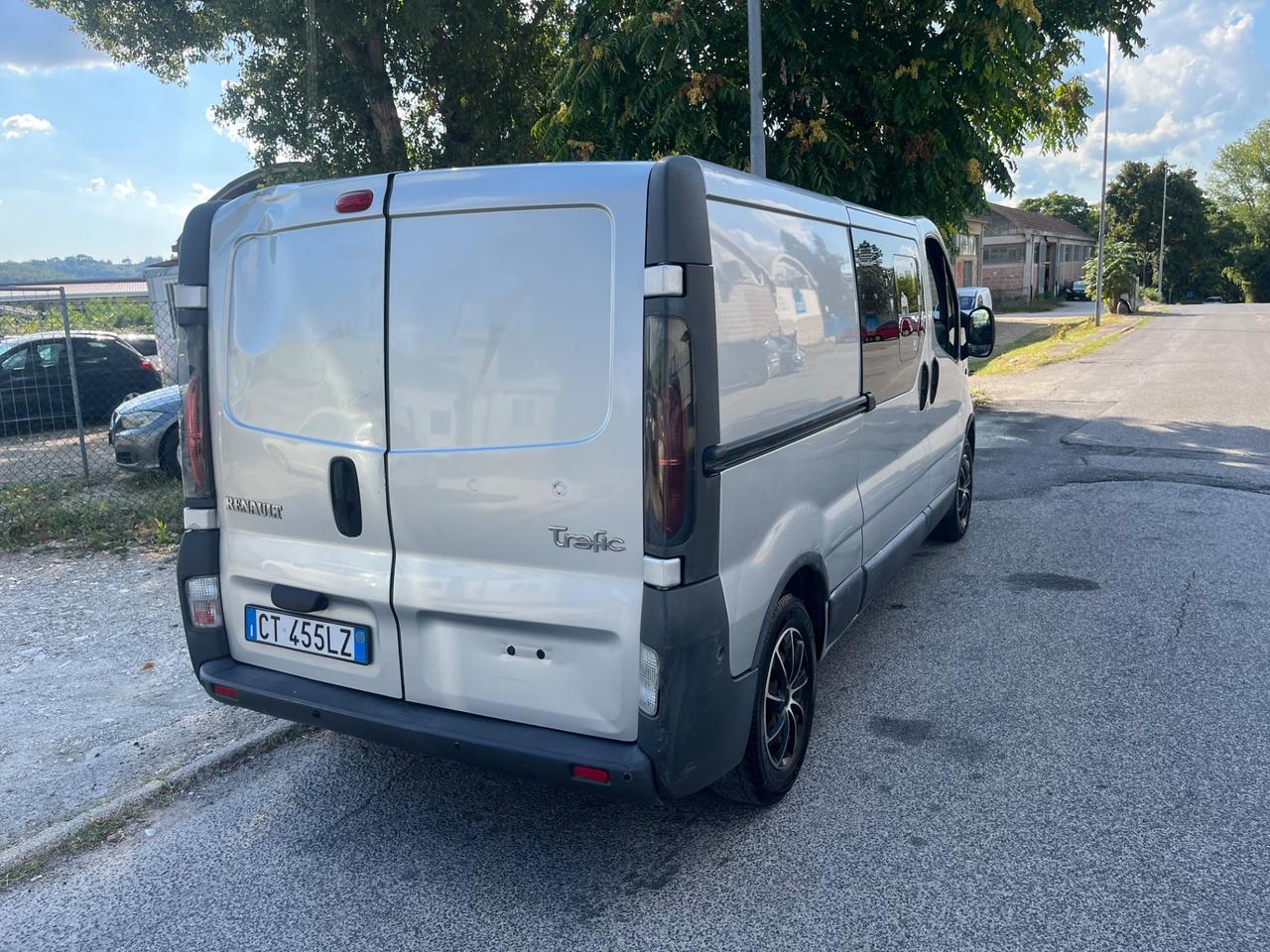 Renault Trafic T29 1.9 dCi/100PC-TN Furg.Generiq