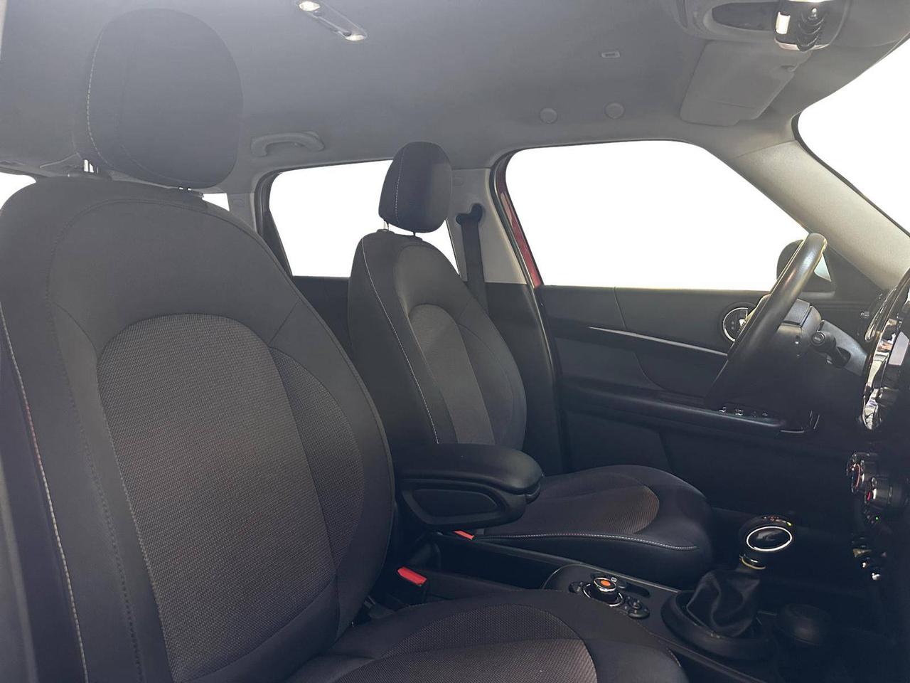 MINI Countryman Cooper SE ALL4 Essential