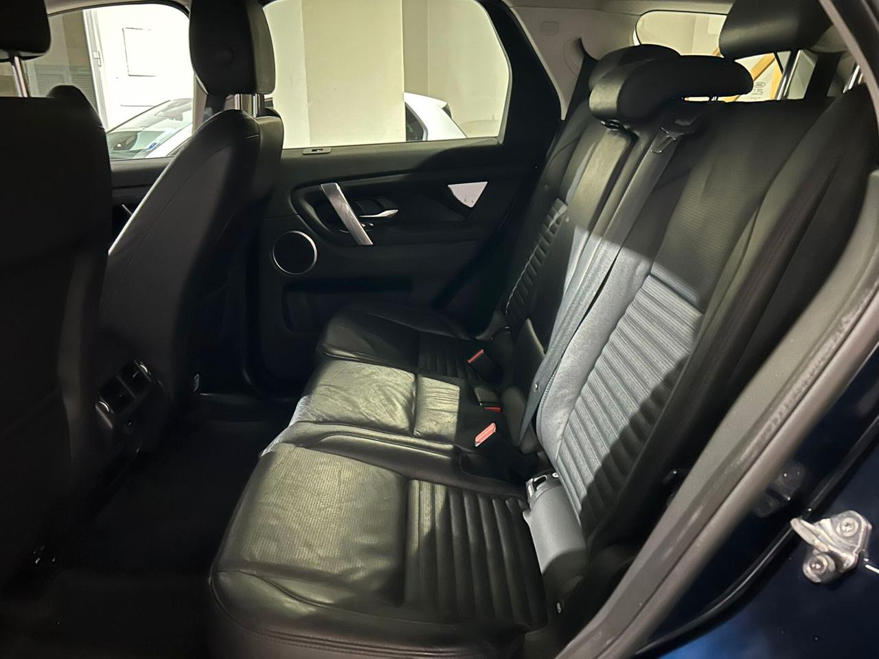 Land Rover Discovery Sport 2.0 TD4 163 CV IBRIDA 7 POSTI
