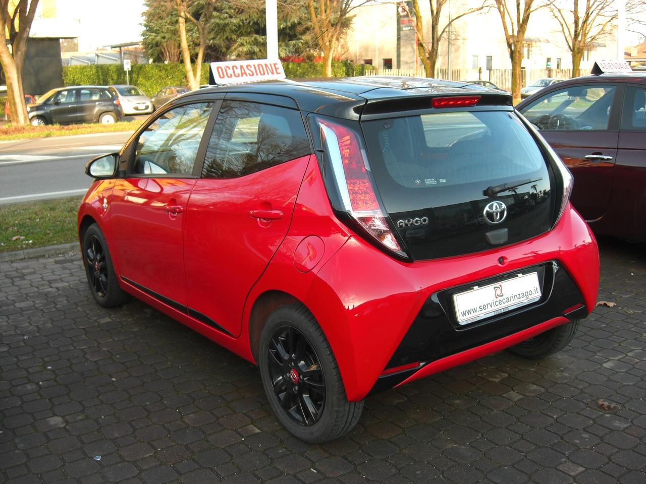 Toyota Aygo 1.0 VVT-i 69 CV 5 porte x-cool TSS