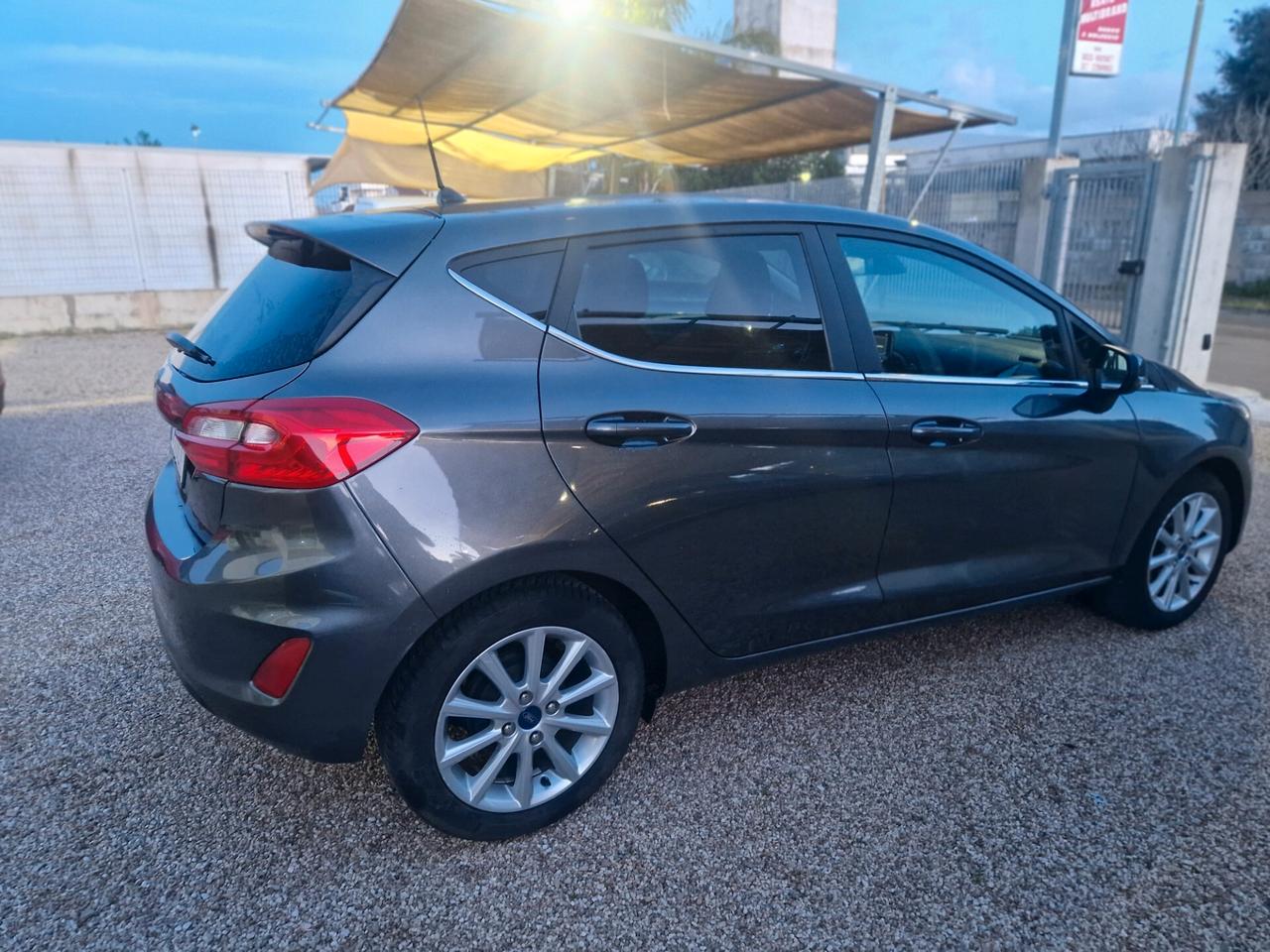 Ford Fiesta 1.1 75 CV 5 porte Connect