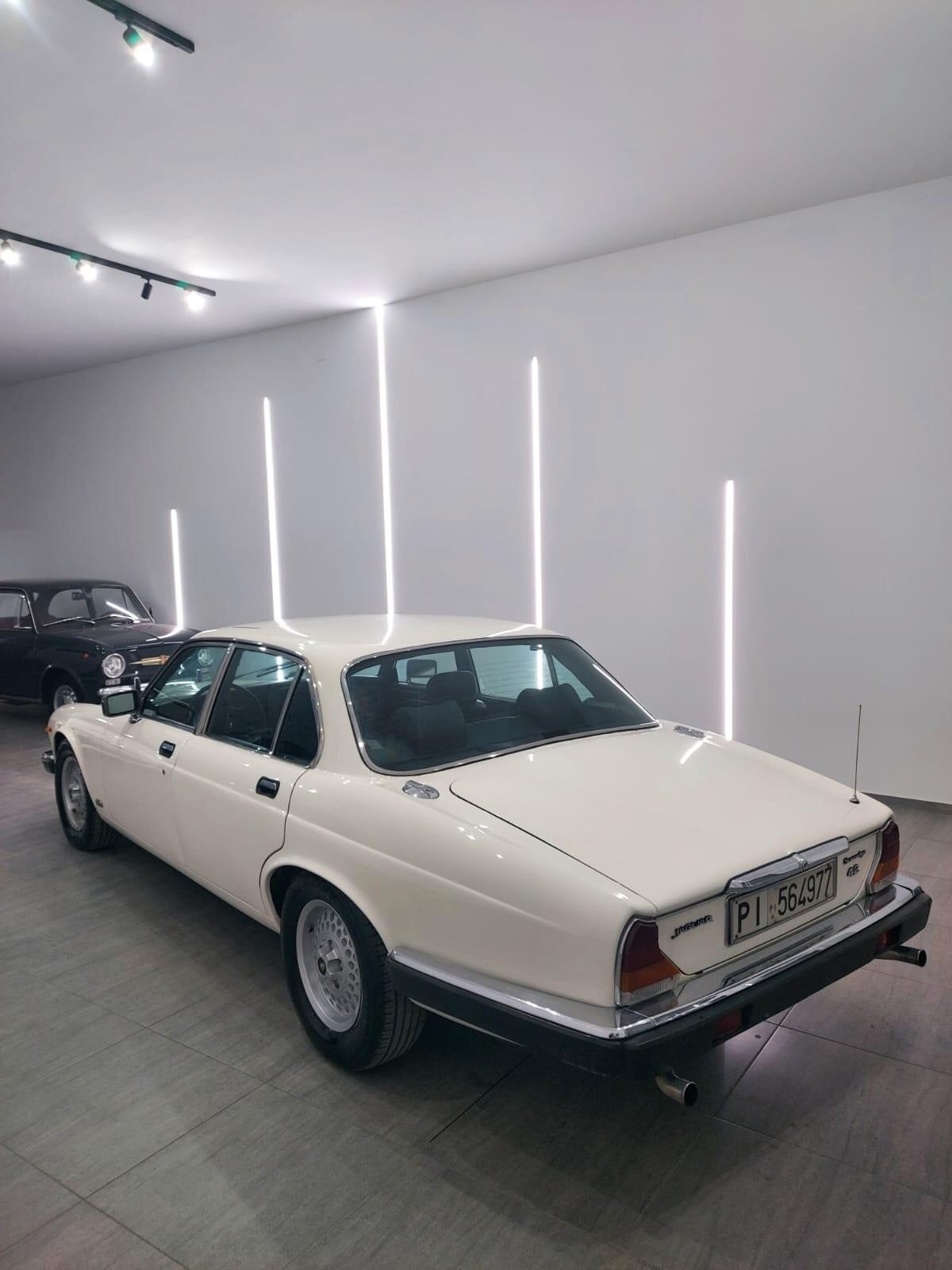 Jaguar XJ6 4.2 SOVEREIGN 1983