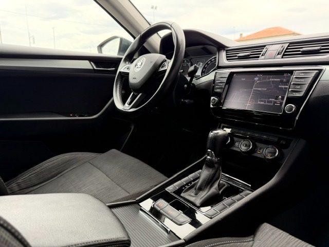 SKODA Superb 2.0 TDI 150CV DSG Wagon Style