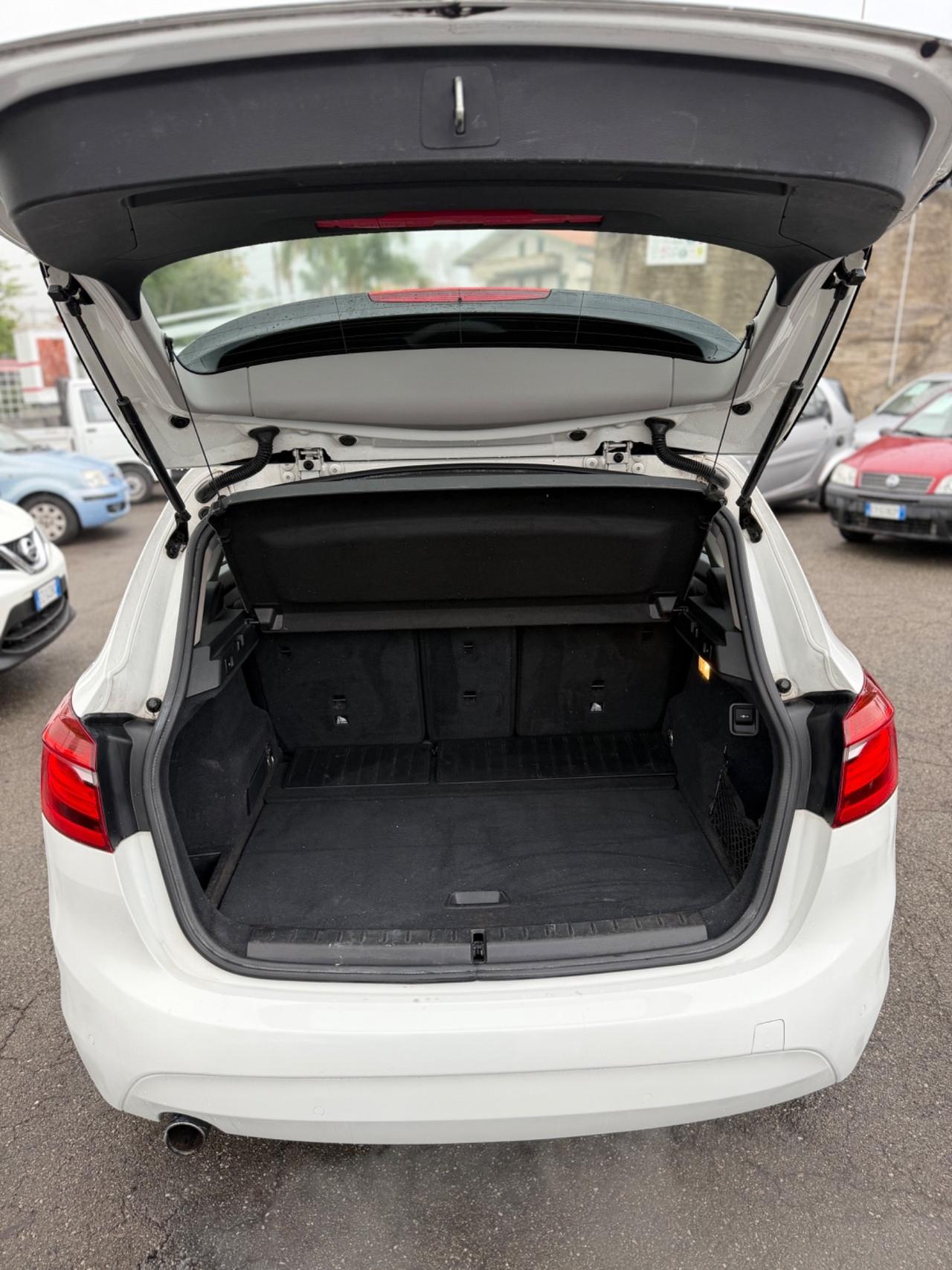 Bmw 218 218d Active Tourer Luxury (110Kw)
