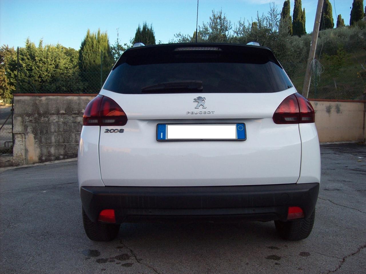 Peugeot 2008 BlueHDi 100 Black Matt km 130000 x neopatentati